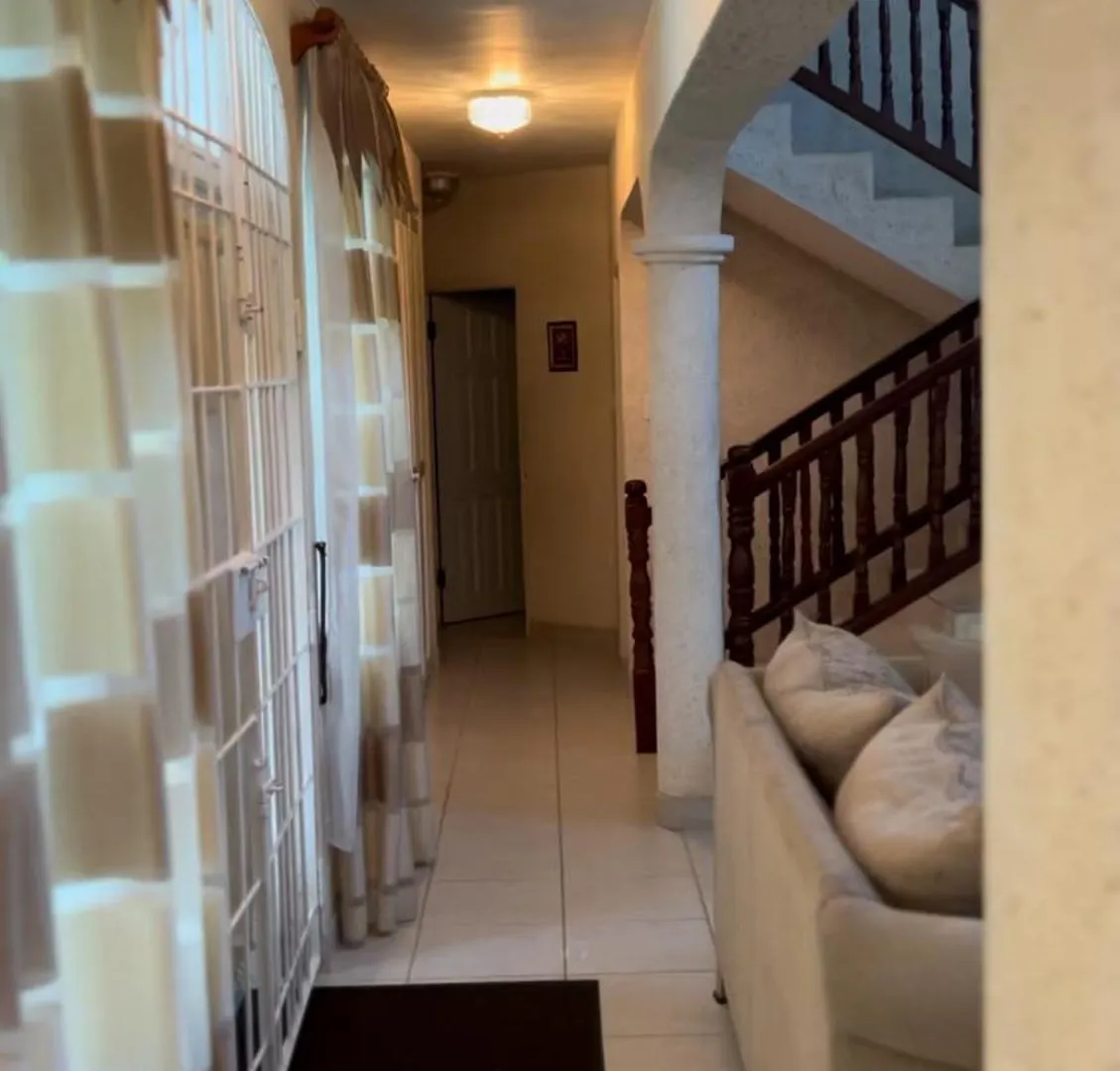 Marzalea Villa Saint James